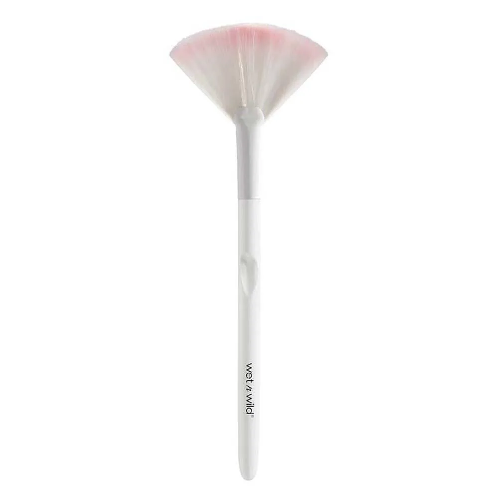 Pincel Leque Wet N Wild - Fan Brush 1 UN