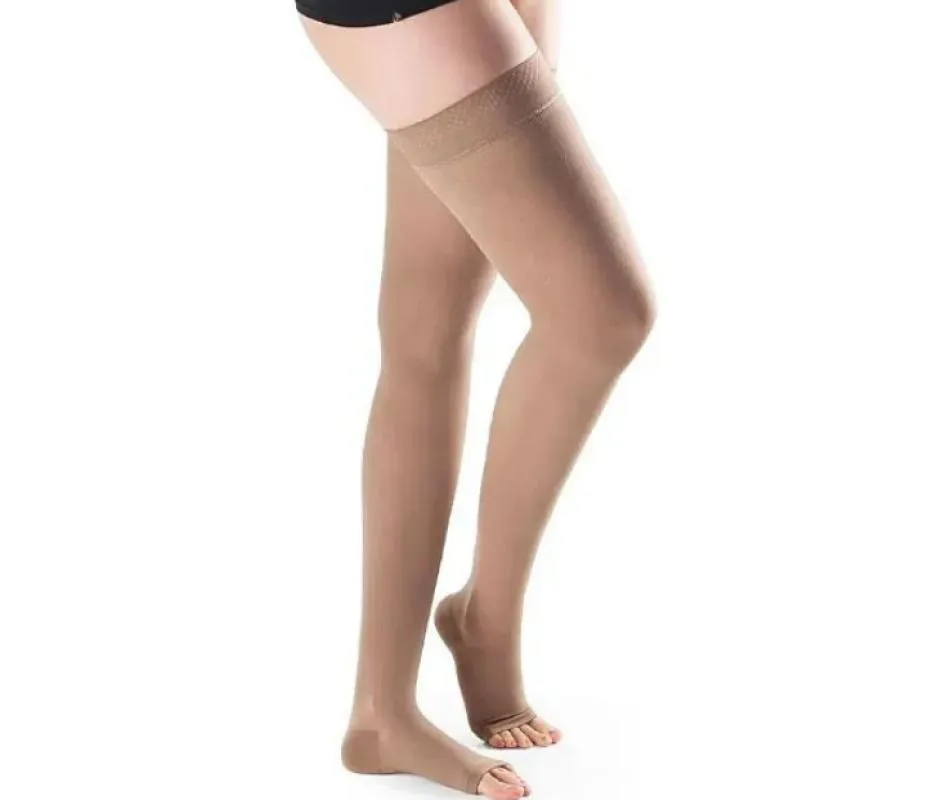 Meia Sigvaris 20-30 Mmhg 7/8 Dynaven Basic G2
